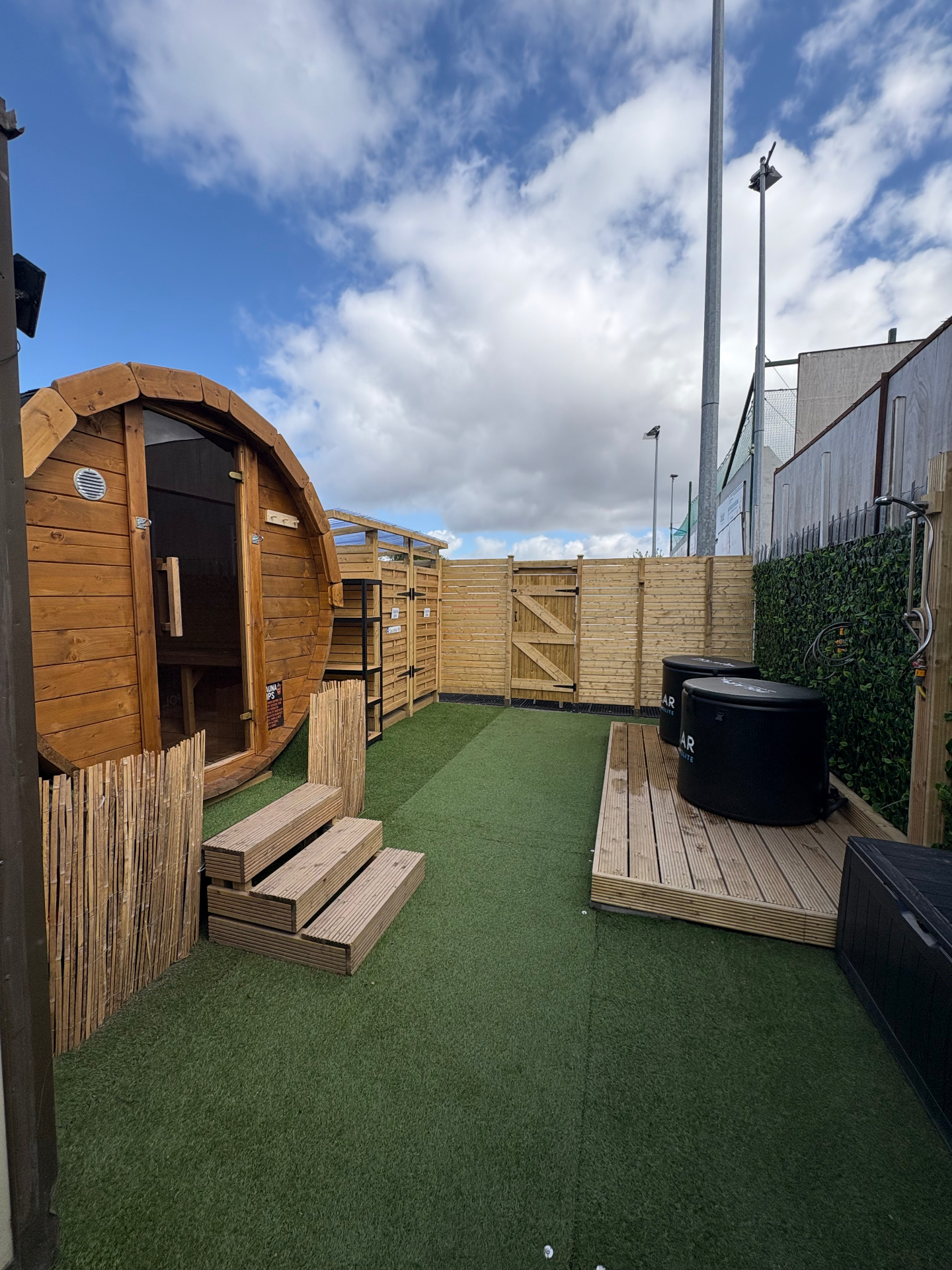 Sauna 66 outdoor setup